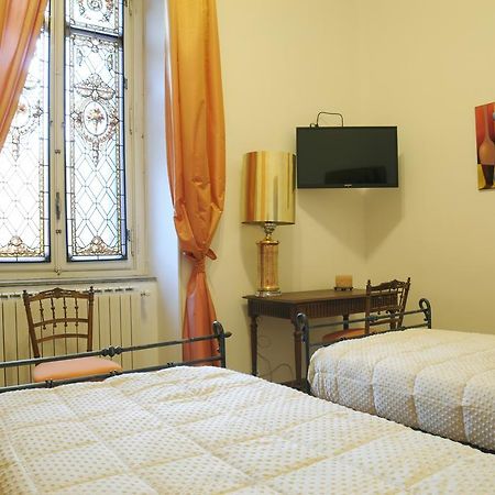 Casa Di Clara Bed & Breakfast Turin Bagian luar foto