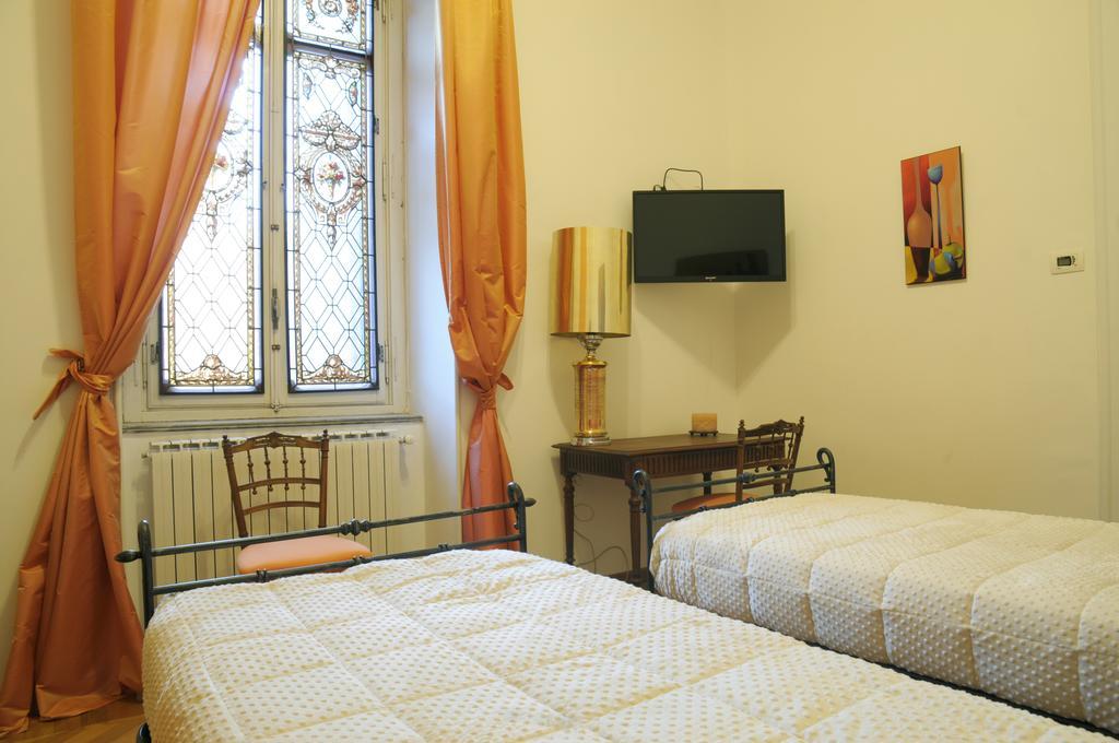 Casa Di Clara Bed & Breakfast Turin Bagian luar foto